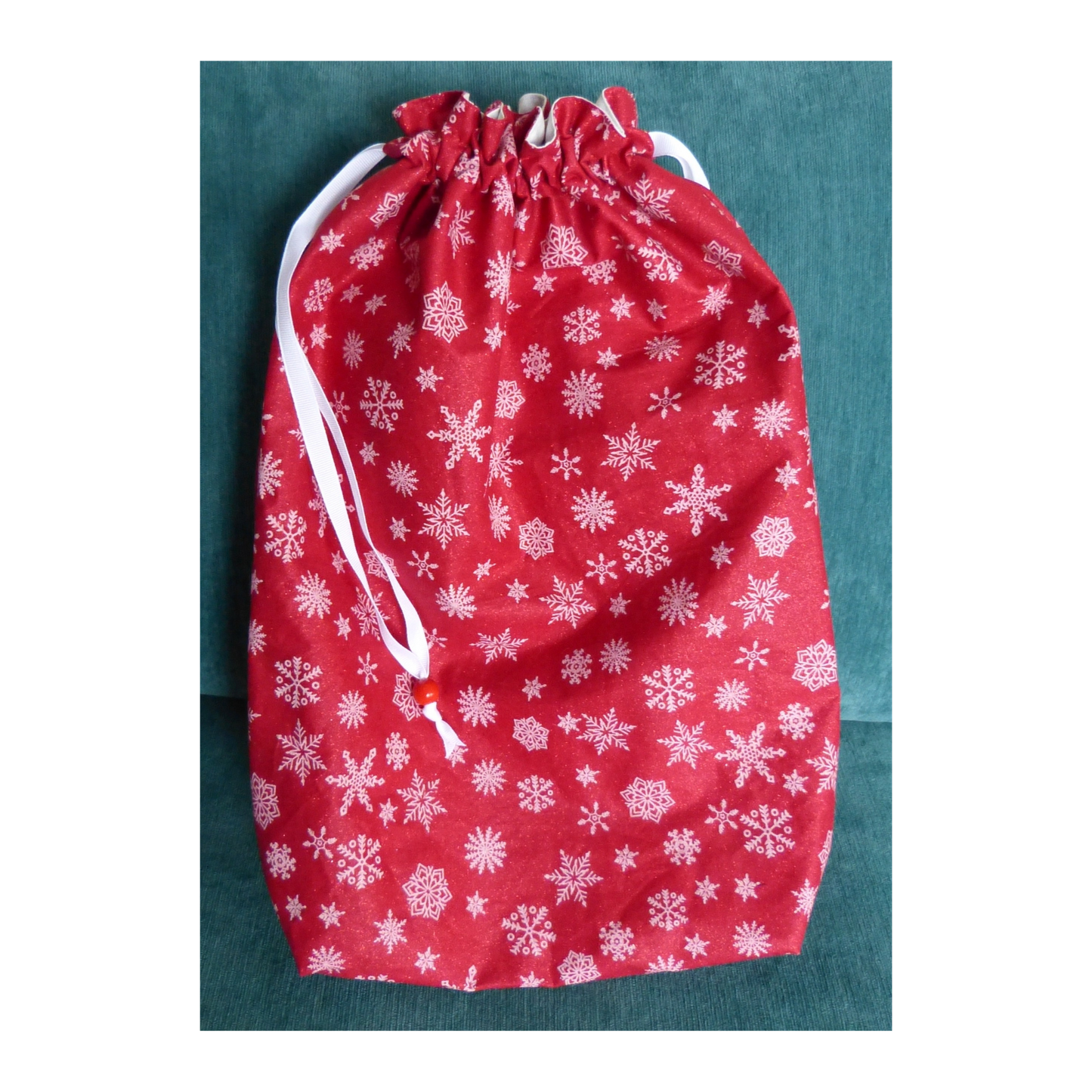 Lined Fabric Gift Bag – Shimmering Red Snowflakes (Boxed Bottom) (Large)