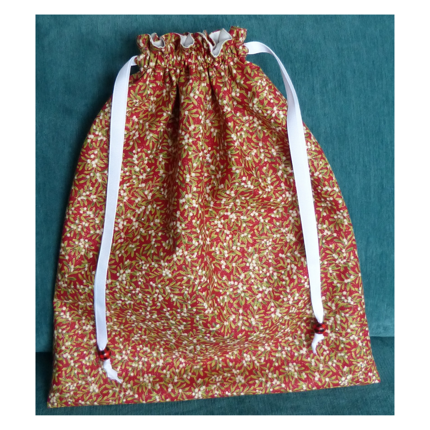 Lined Fabric Gift Bag – Shimmering Holly-Inspired Print (Large)