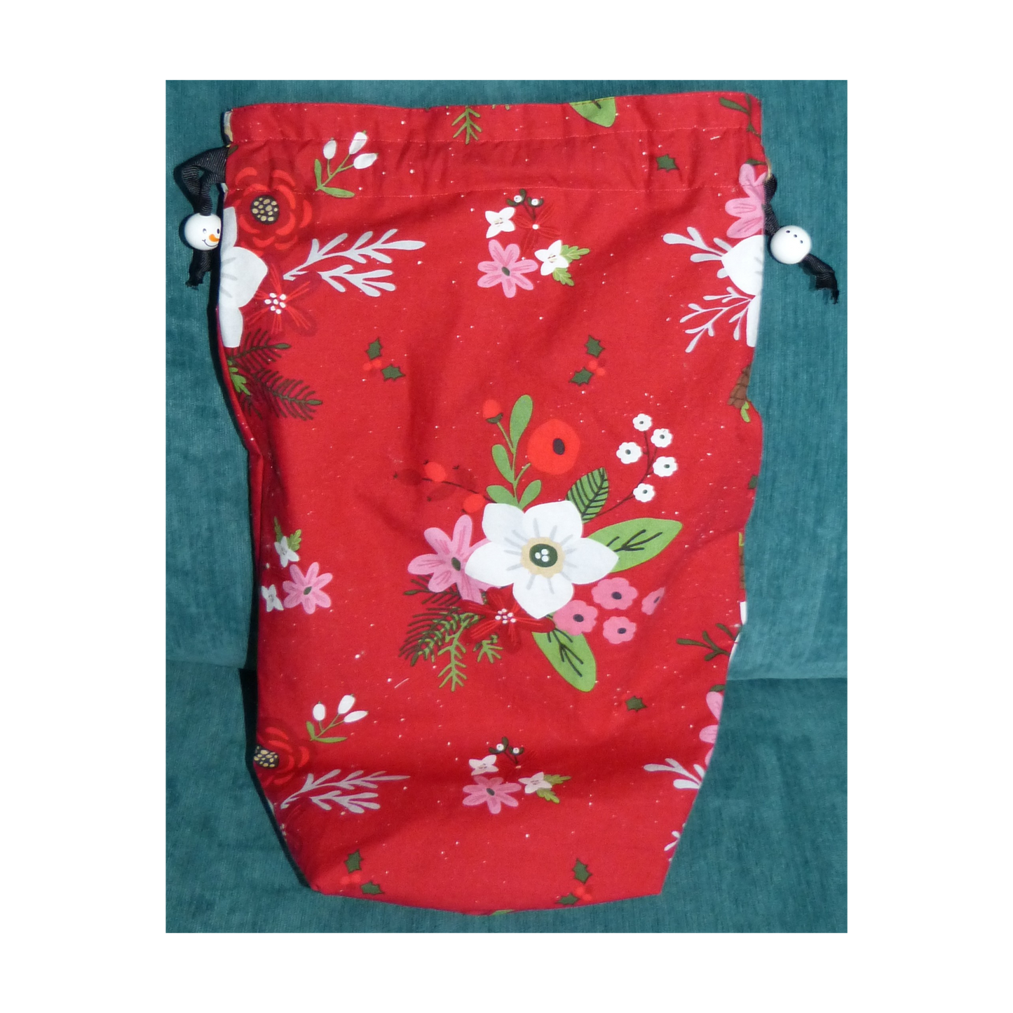 Lined Fabric Gift Bag – Festive Red Winter Florals (Medium)
